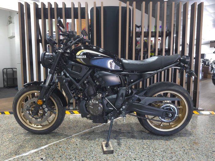 2023 Yamaha XSR700 Black