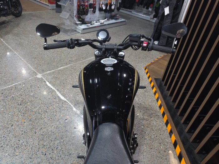 2023 Yamaha XSR700 Black