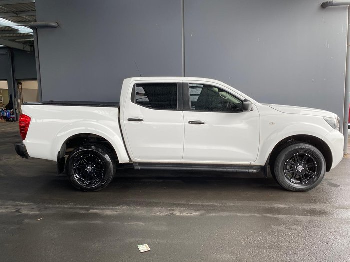 2021 Nissan Navara SL