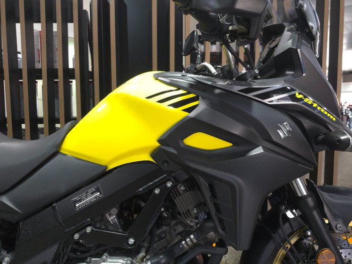 2018 Suzuki DL650 V-STROM YELLOW