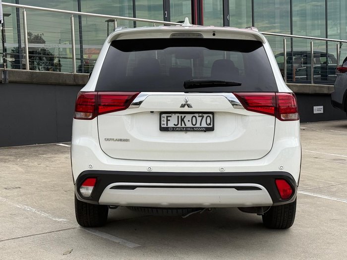 2021 Mitsubishi Outlander LS