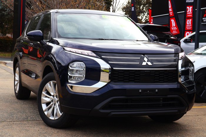 2025 Mitsubishi Outlander ES