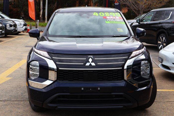 2025 Mitsubishi Outlander ES