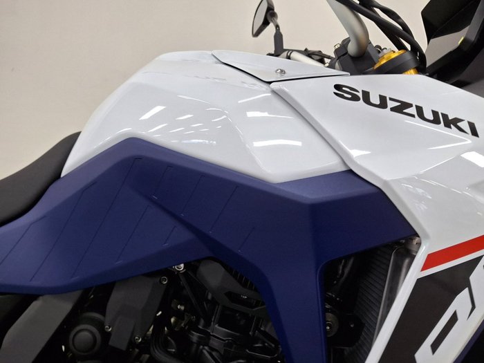 2026 Suzuki V-STROM 800 (DL800RQ) White
