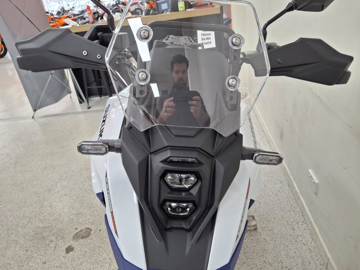 2026 Suzuki V-STROM 800 (DL800RQ) White