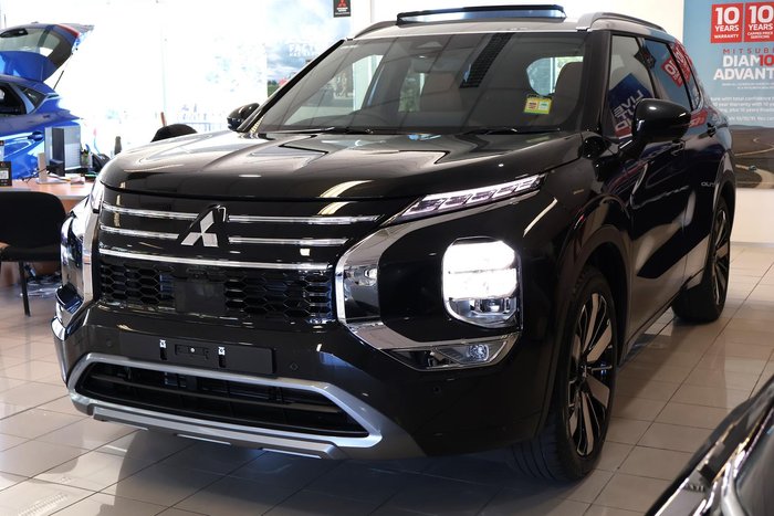2026 Mitsubishi Outlander Exceed Tourer