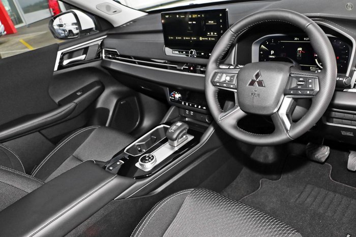 2025 Mitsubishi Outlander LS ZM MY25 White