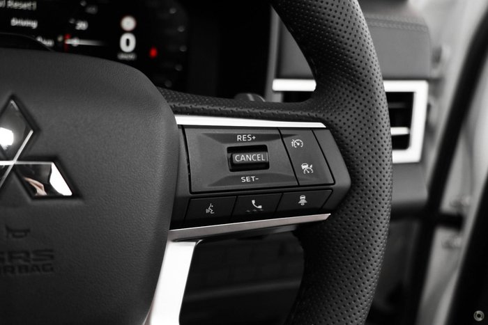 2025 Mitsubishi Outlander LS ZM MY25 White