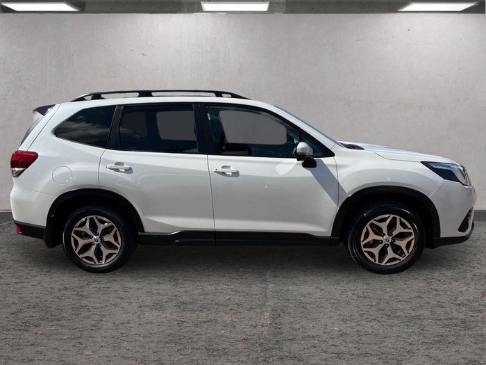2025 Subaru Forester 2.5i