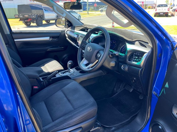 2015 Toyota Hilux SR5