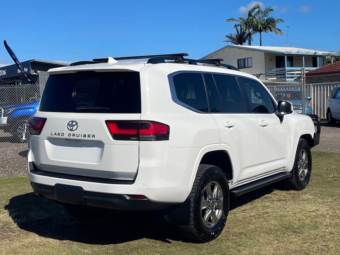 2022 Toyota Landcruiser VX