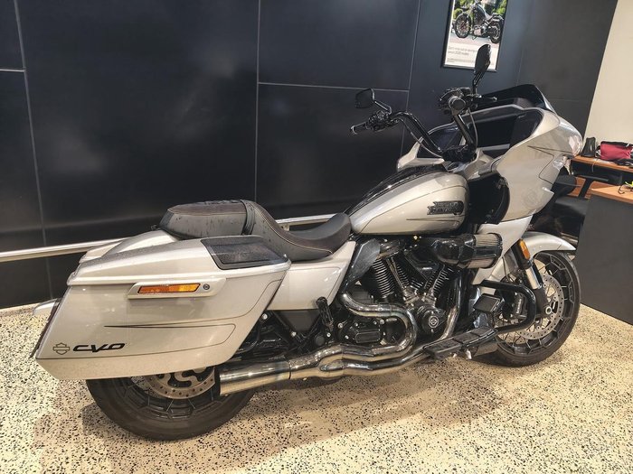 2023 Harley-Davidson CVO Road Glide 121 (FLTRXSE)