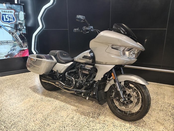 2023 Harley-Davidson CVO Road Glide 121 (FLTRXSE)