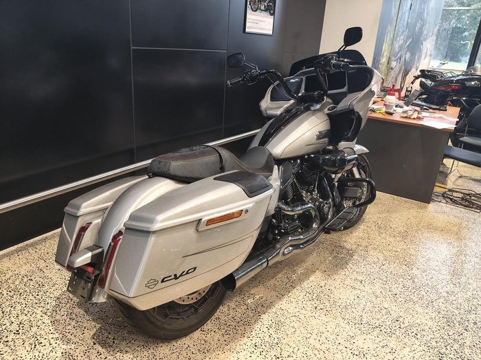 2023 Harley-Davidson CVO Road Glide 121 (FLTRXSE)