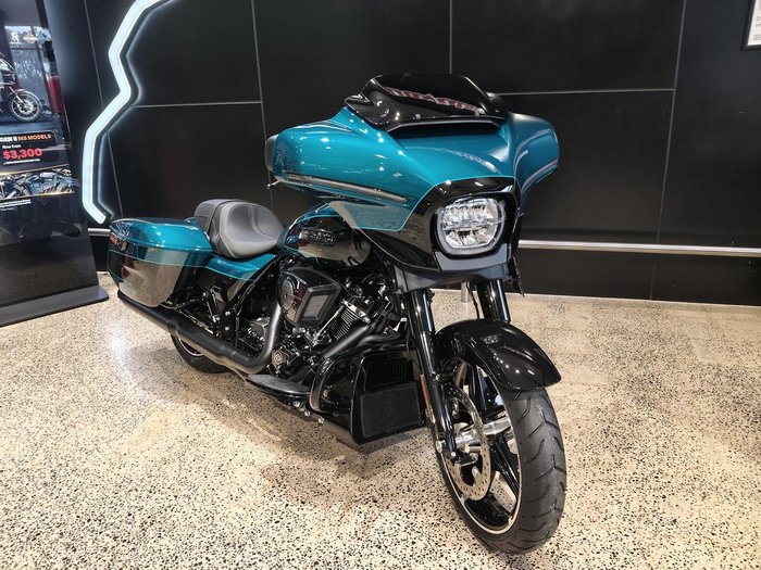 2026 Harley-Davidson Street Glide 117 (FLHX)