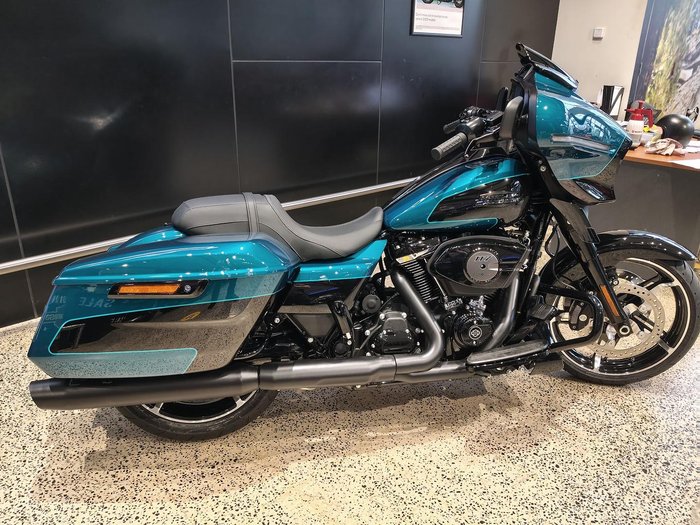 2026 Harley-Davidson Street Glide 117 (FLHX)