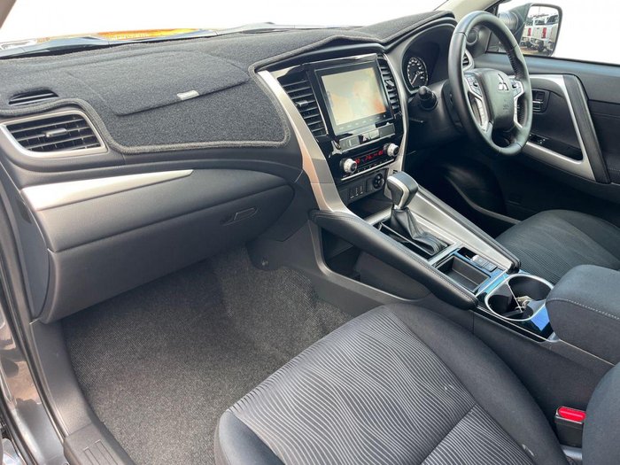 2023 Mitsubishi Pajero Sport GLS