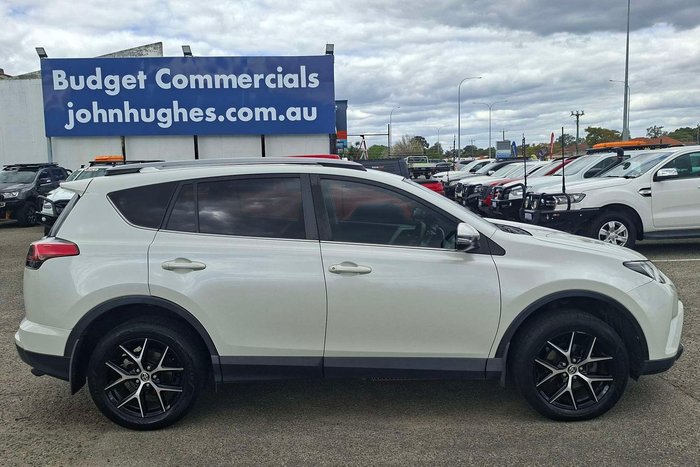 2017 Toyota RAV4 GXL