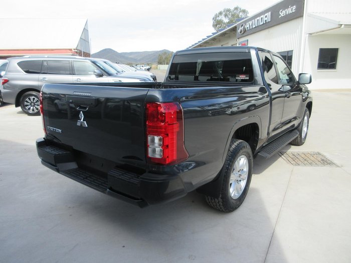 2026 Mitsubishi Triton GLX+