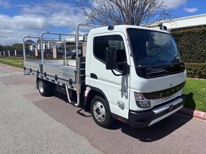2025 Fuso Canter