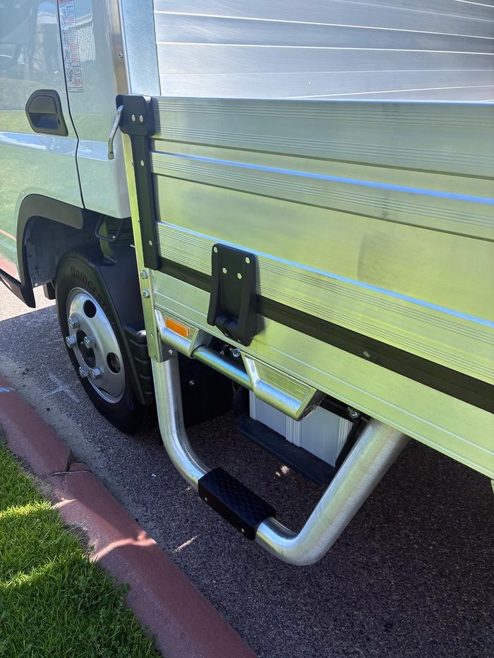 2025 Fuso Canter 515
