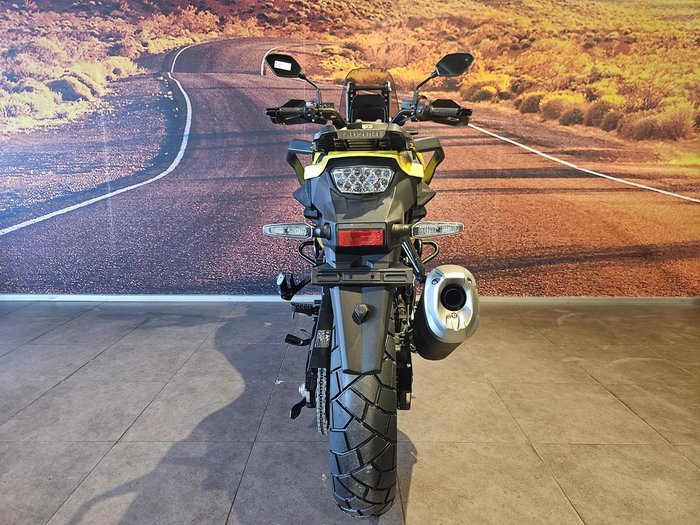 2024 Suzuki V-Strom 1050DE V-Strom Yellow