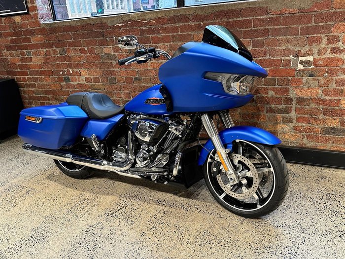 Harley-Davidson Road Glide 117 (FLTRX) Touring