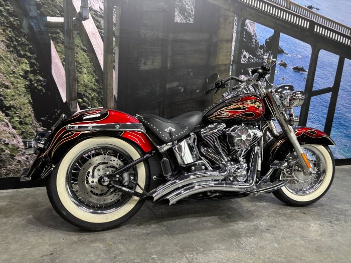 2013 HARLEY-DAVIDSON FLSTC HERITAGE SOFTAIL CLASSIC