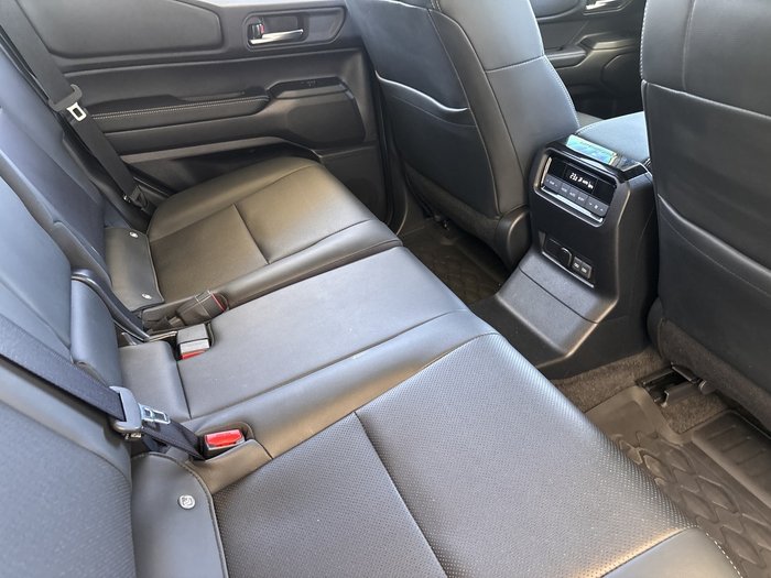 2025 Toyota Landcruiser Prado