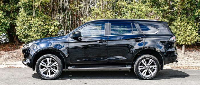 2024 Isuzu MU-X LS-T