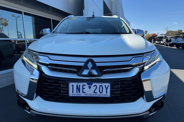 2018 Mitsubishi Pajero GLX