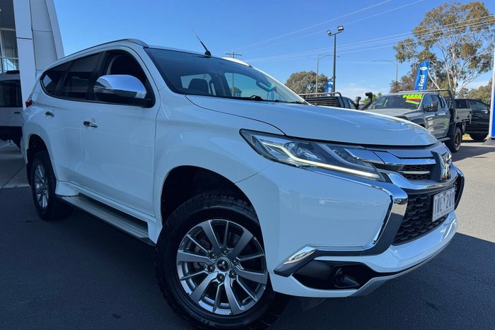 2018 Mitsubishi Pajero GLX