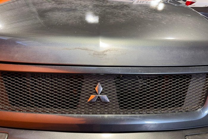 2006 Mitsubishi Pajero R