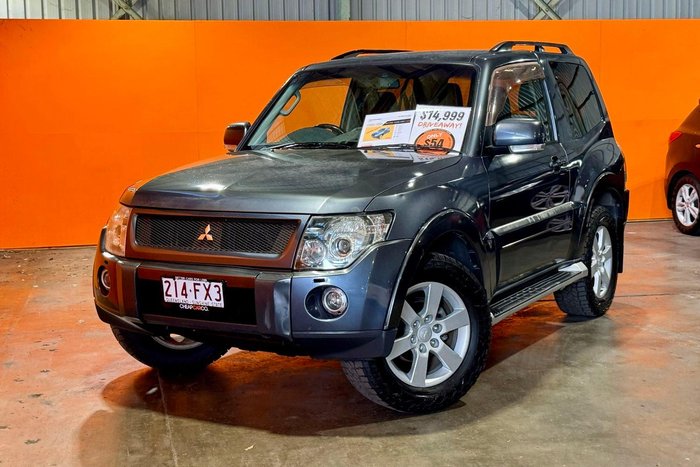 2006 Mitsubishi Pajero