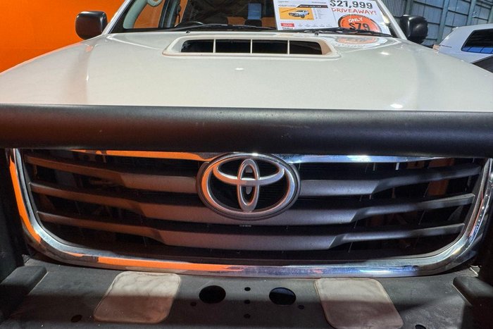 2015 Toyota Hilux SR