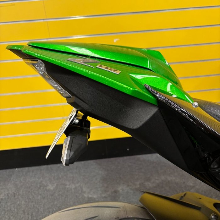 2020 Kawasaki NINJA H2 SX SE Black