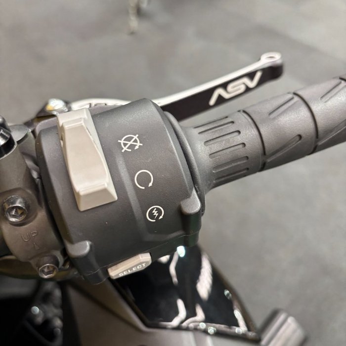 2020 Kawasaki NINJA H2 SX SE Black
