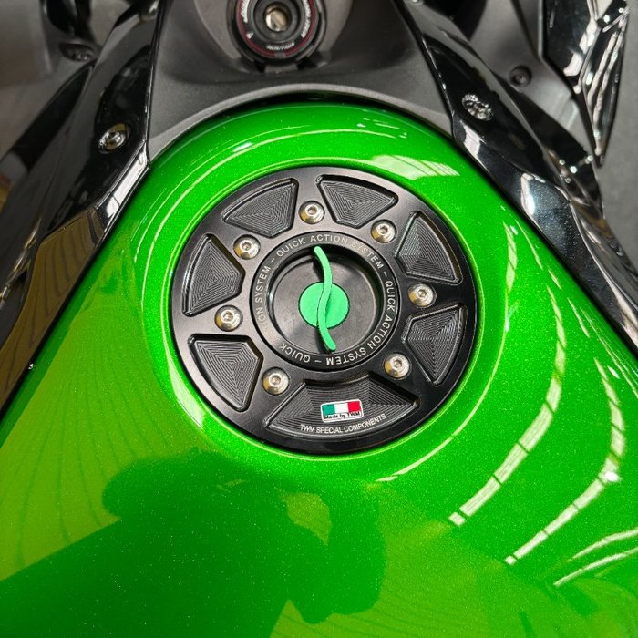 2020 Kawasaki NINJA H2 SX SE Black