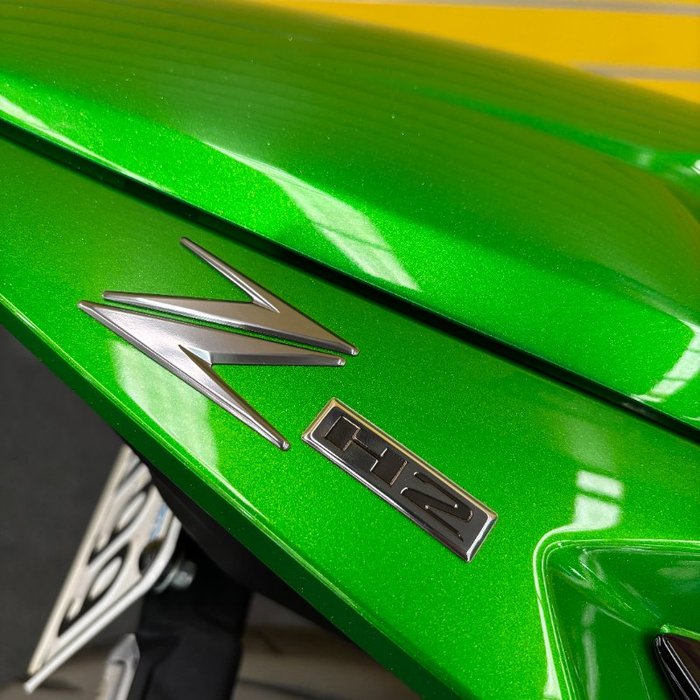 2020 Kawasaki NINJA H2 SX SE Black