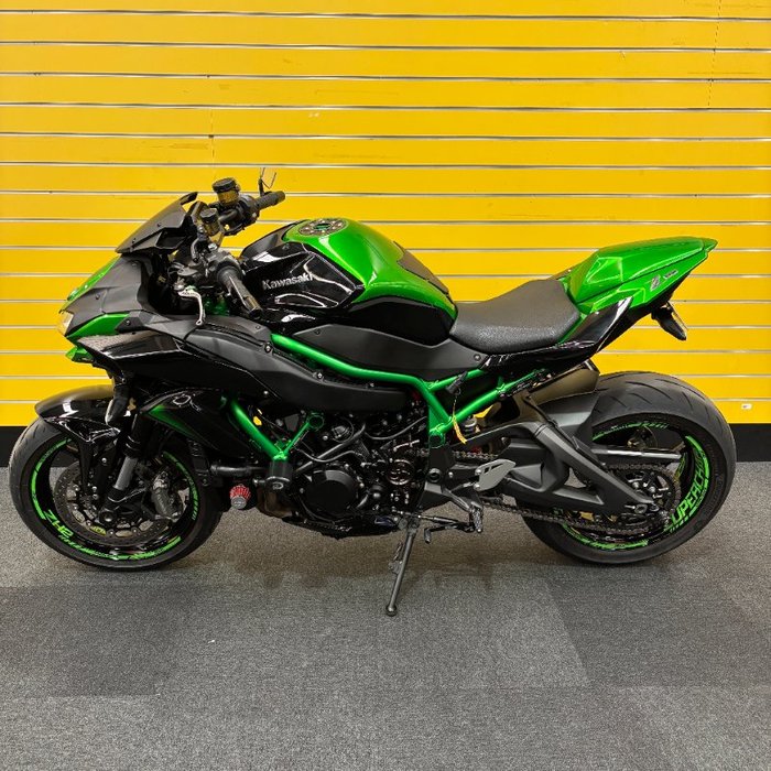 2020 Kawasaki NINJA H2 SX SE Black