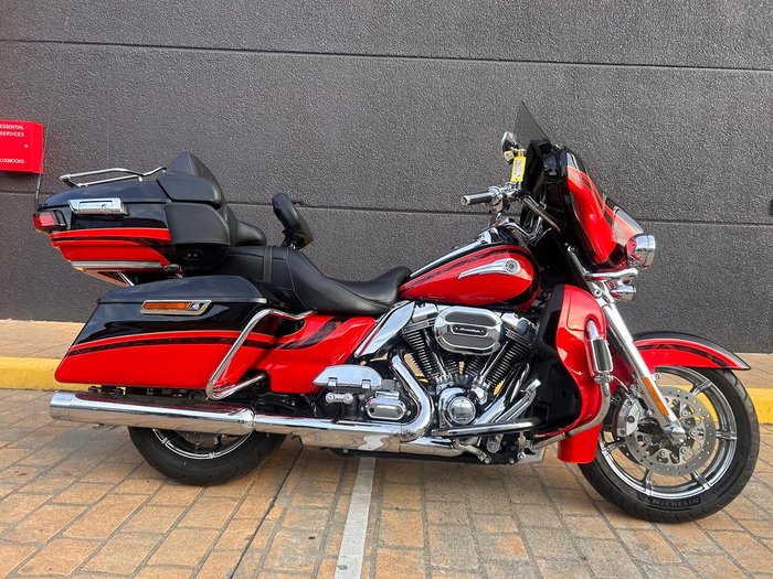 Harley-Davidson CVO Limited 110 (FLHTKSE) CVO