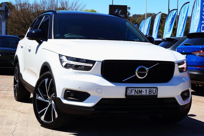 2022 Volvo XC40