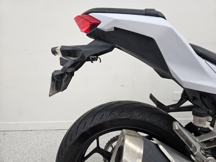 2014 Kawasaki NINJA 300 White