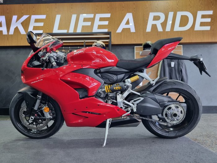 2021 DUCATI PANIGALE V2
