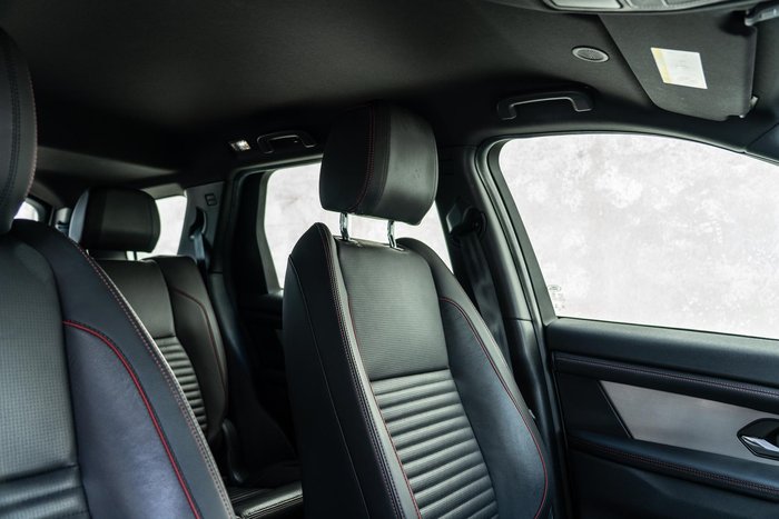 2023 Land Rover Discovery Sport P250 R-Dynamic SE