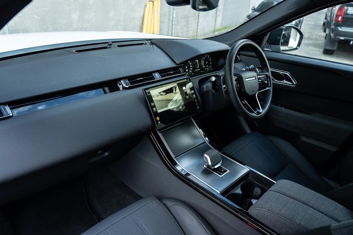 2024 Land Rover Range Rover Velar PHEV P400e Dynamic HSE