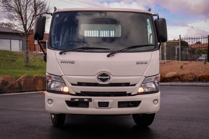 2026 Hino 300 Series 816
