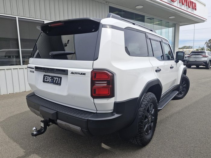 2026 Toyota Landcruiser Prado