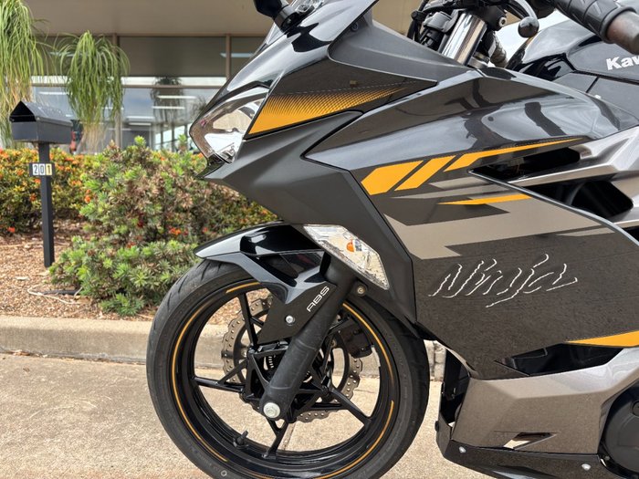 2021 Kawasaki 2021 Kawasaki 400CC Z400 SPORTS grey