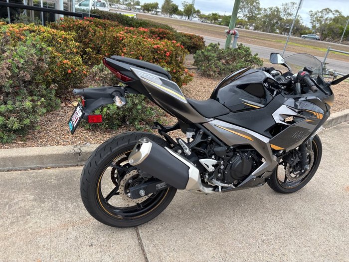 2021 Kawasaki 2021 Kawasaki 400CC Z400 SPORTS grey